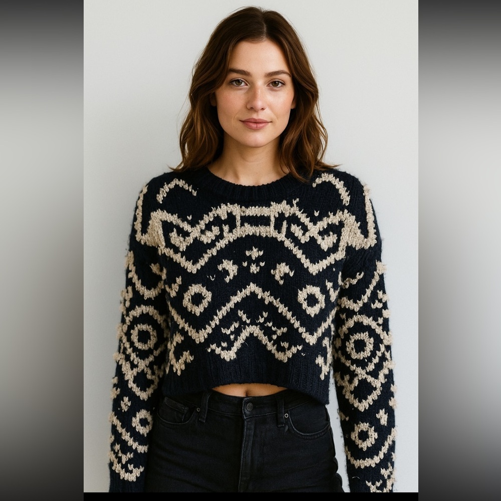 Storia Navy and Cream Patterned Sweater
